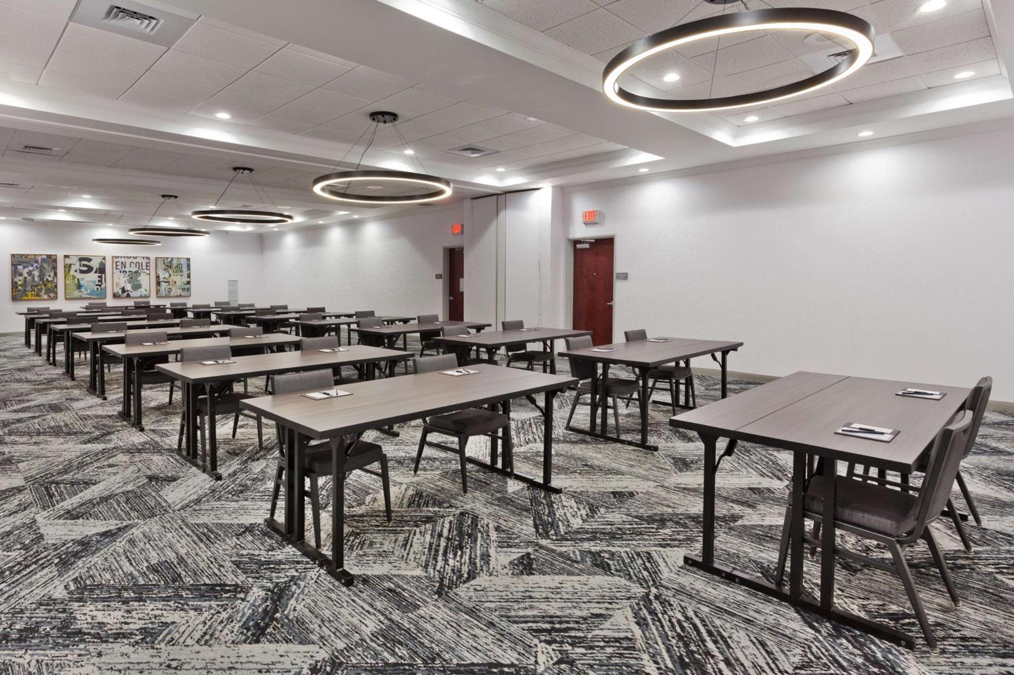 Doubletree By Hilton Dothan, Al Luaran gambar