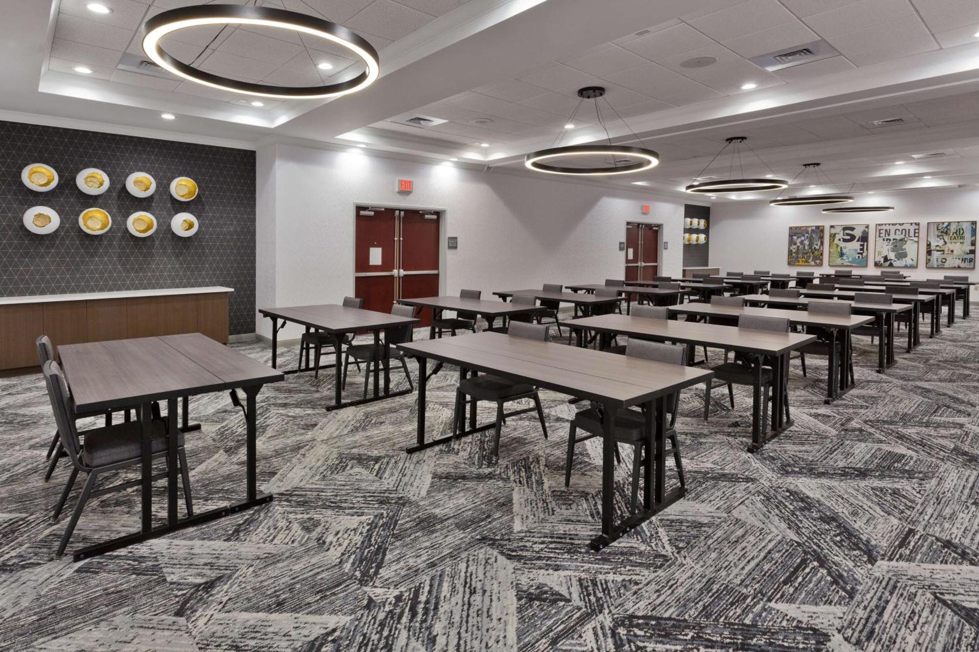 Doubletree By Hilton Dothan, Al Luaran gambar