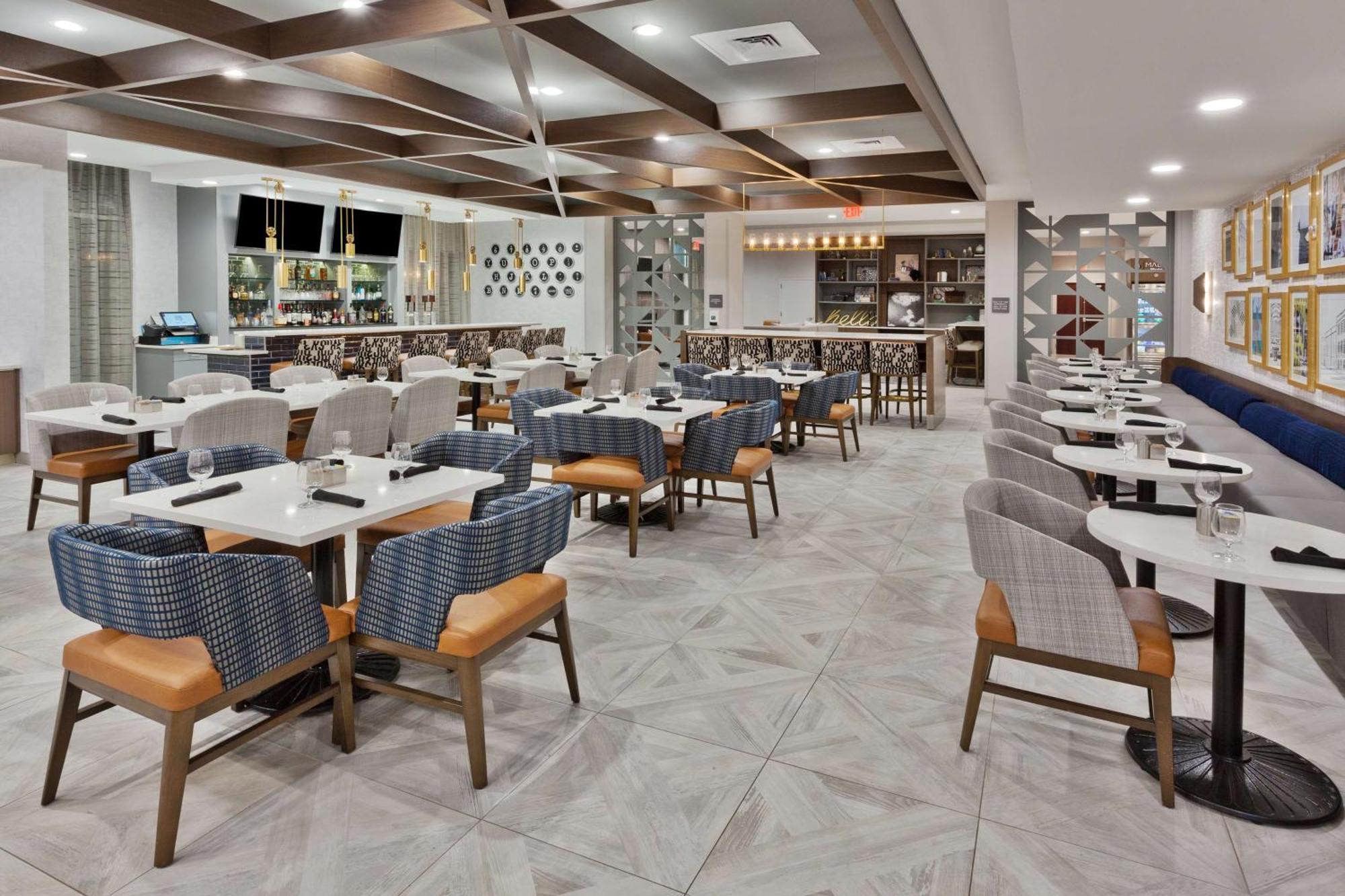 Doubletree By Hilton Dothan, Al Luaran gambar