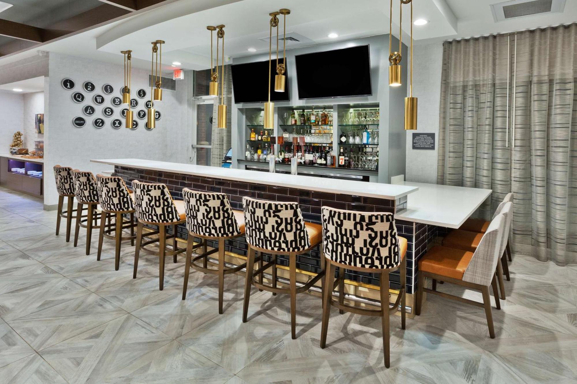 Doubletree By Hilton Dothan, Al Luaran gambar