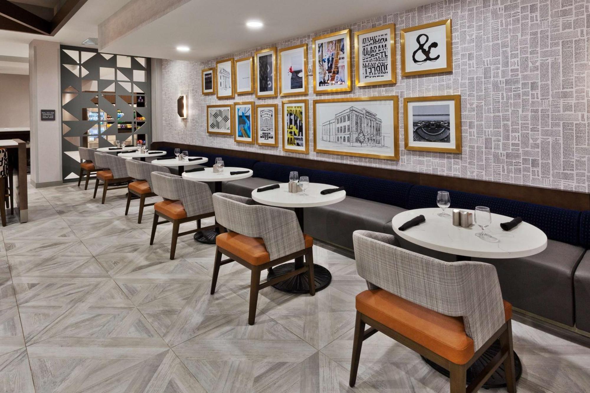 Doubletree By Hilton Dothan, Al Luaran gambar